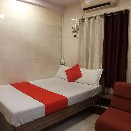 Hotel Saim Palace Мумбаї Екстер'єр фото