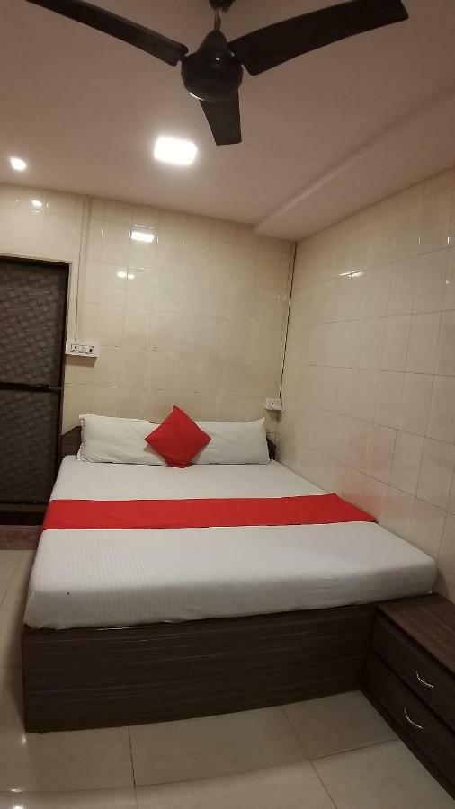 Hotel Saim Palace Мумбаї Екстер'єр фото